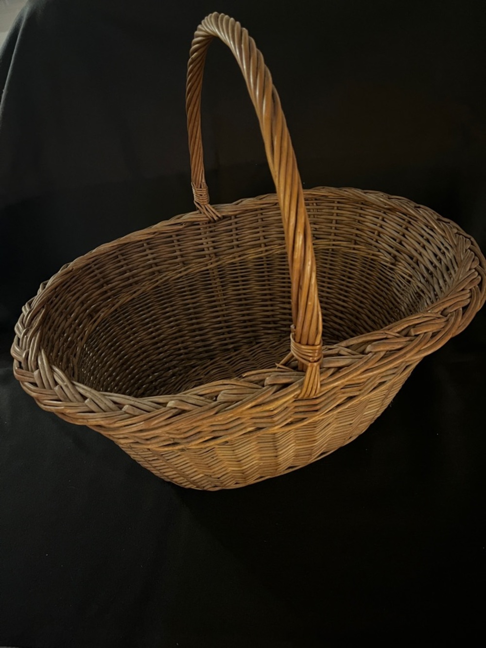 Vintage Large French Handled Wicker Basket 18” x 14”  8” deep handle drop 8”